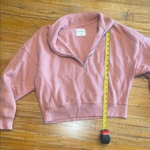 Quarter-Zip Cropped Sweatshirt in Dusty Rose